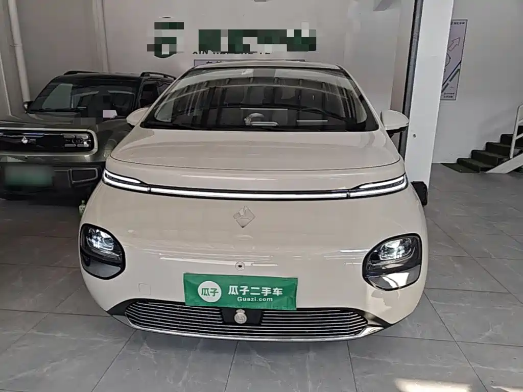 Baojun Yunduo — миниатюра 3