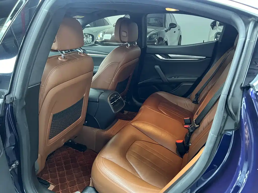 Maserati Ghibli — миниатюра 5