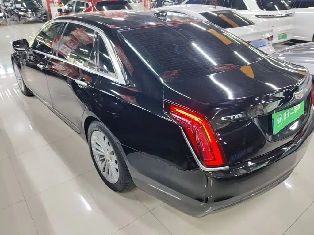 Cadillac CT6 — миниатюра 5