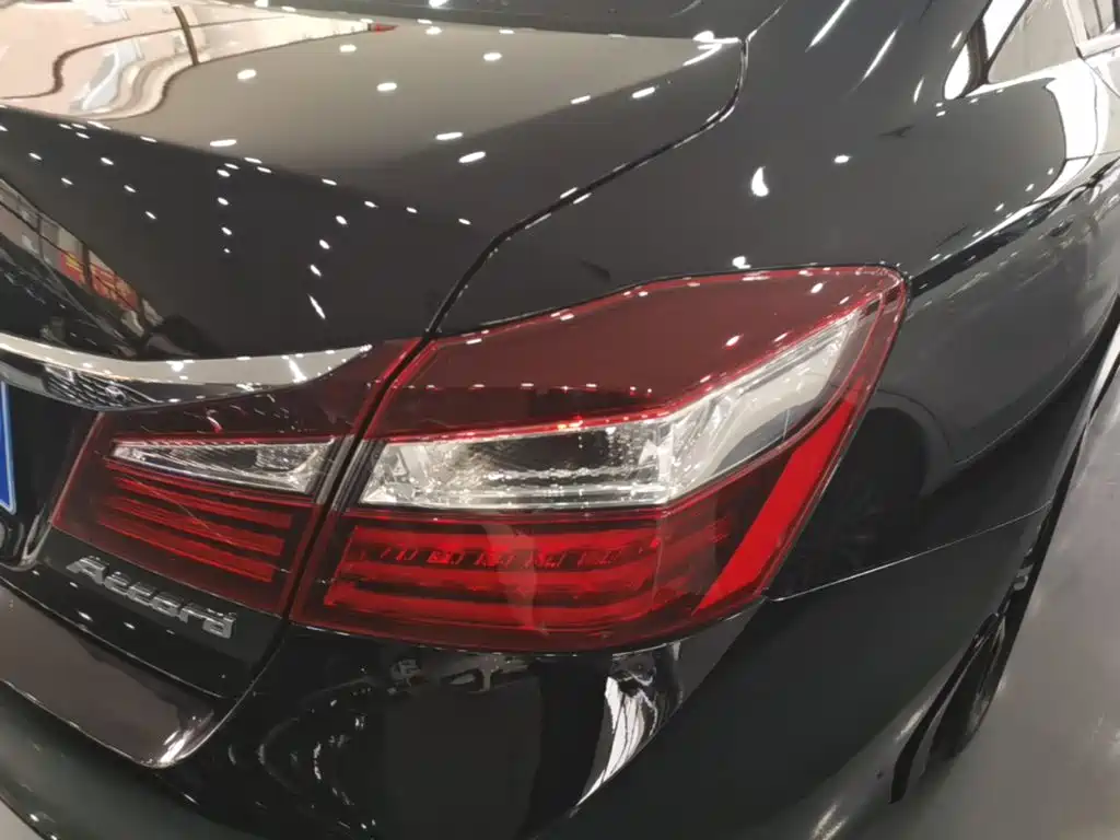 Honda Accord — миниатюра 8