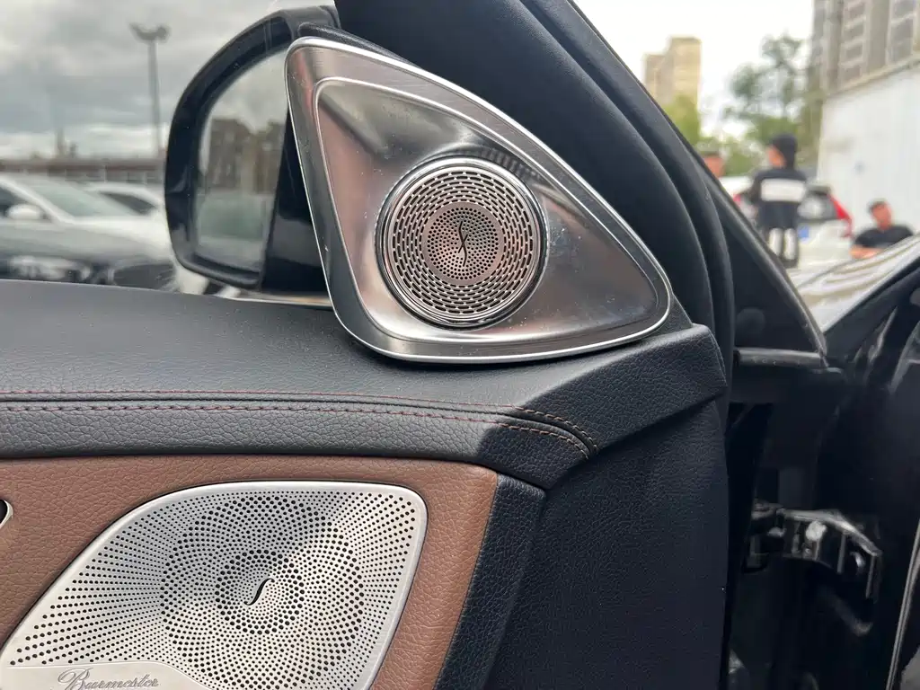 Mercedes-Benz S-Class — миниатюра 30