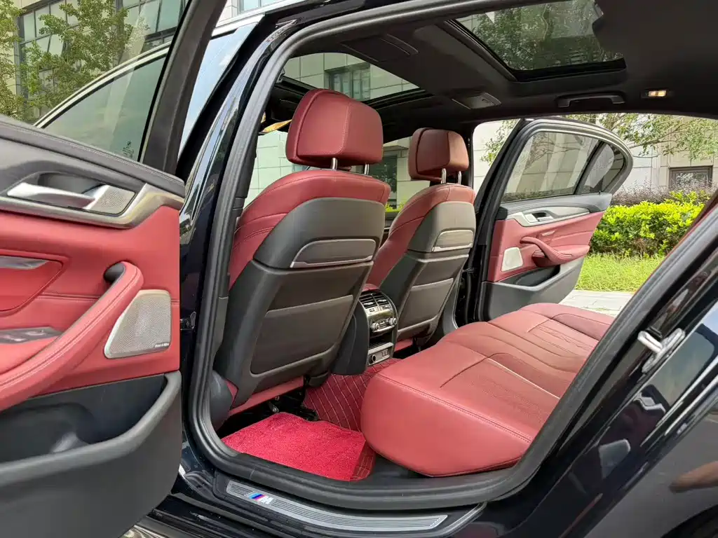 BMW 5 Series — миниатюра 10
