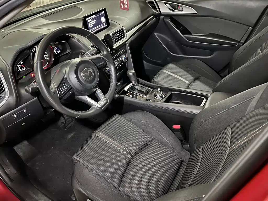 Mazda 3 Axela — миниатюра 8
