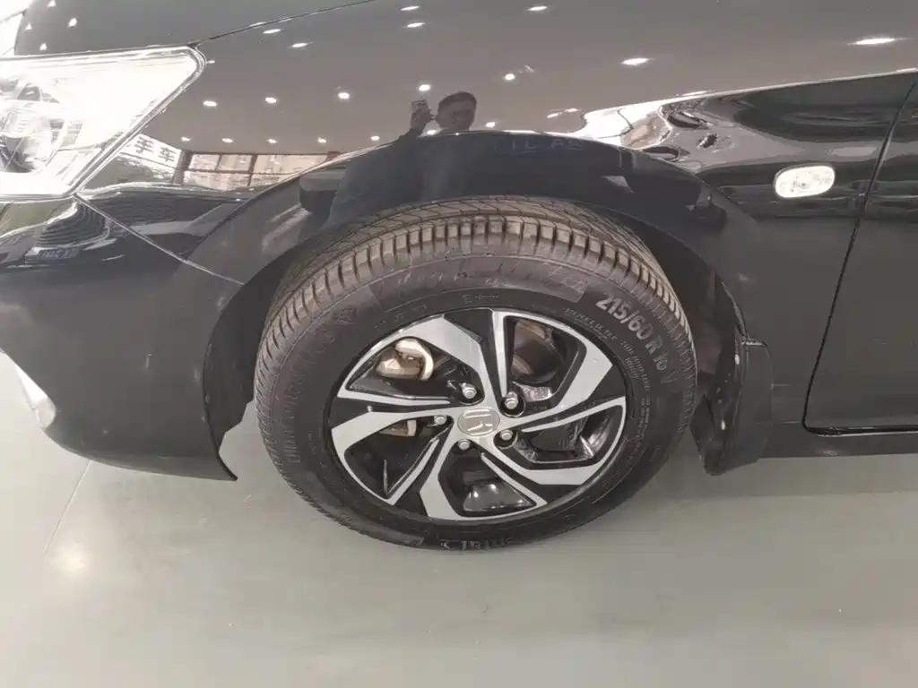 Honda Accord — миниатюра 23