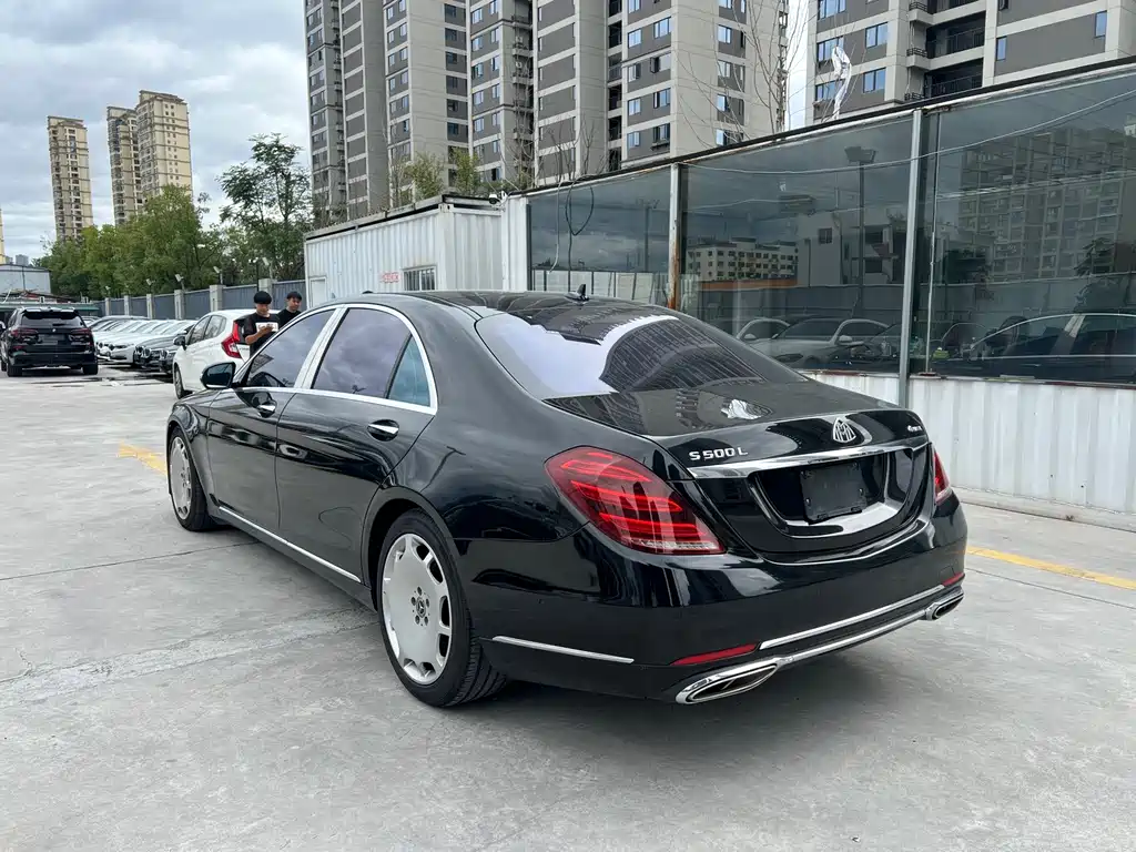 Mercedes-Benz S-Class — миниатюра 6