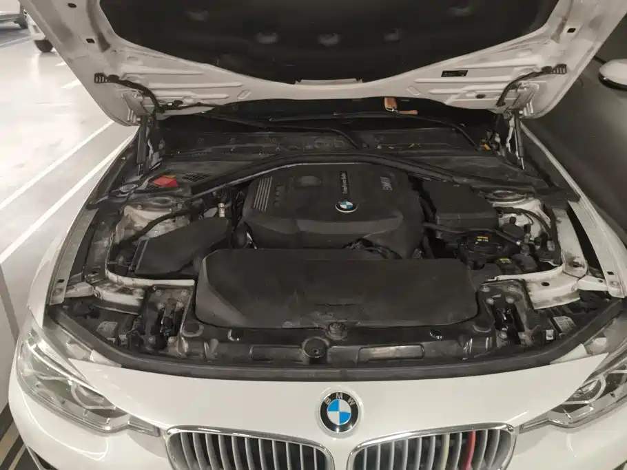 BMW 3 Series — миниатюра 10