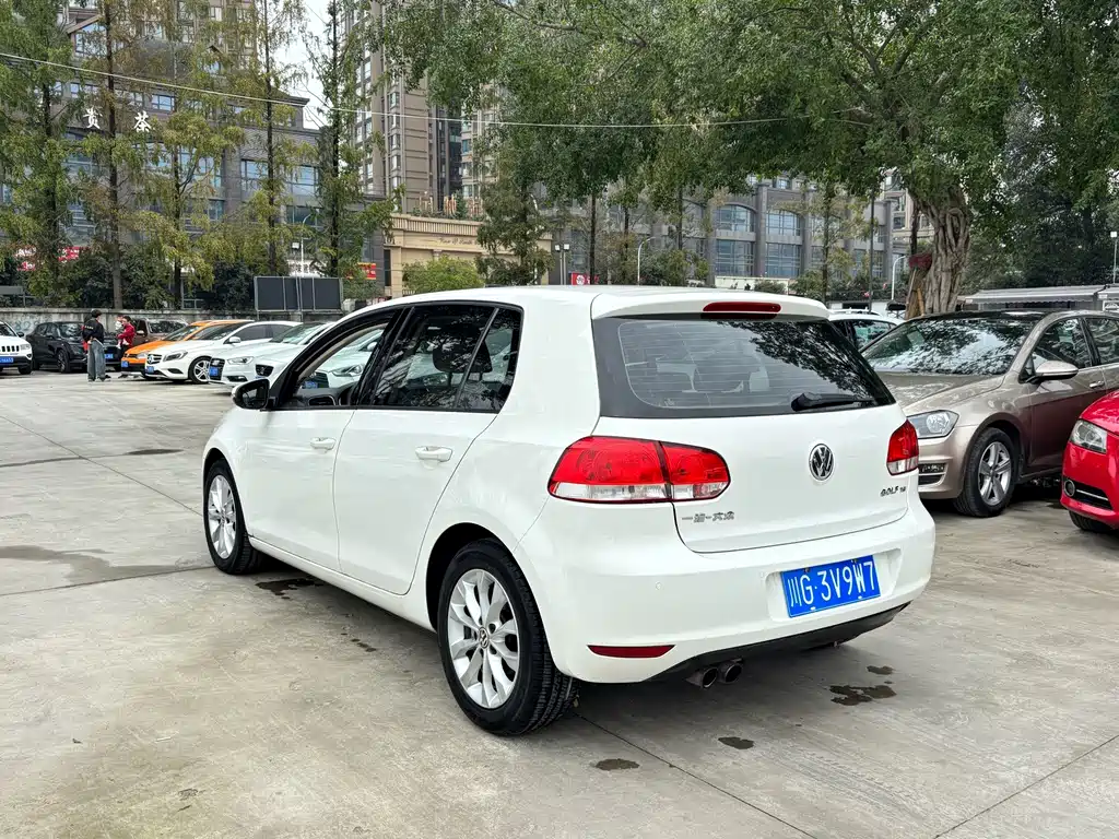 Volkswagen Golf — миниатюра 13