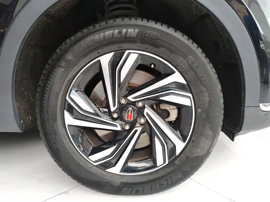 Hongqi Hongqi HS5 — миниатюра 6