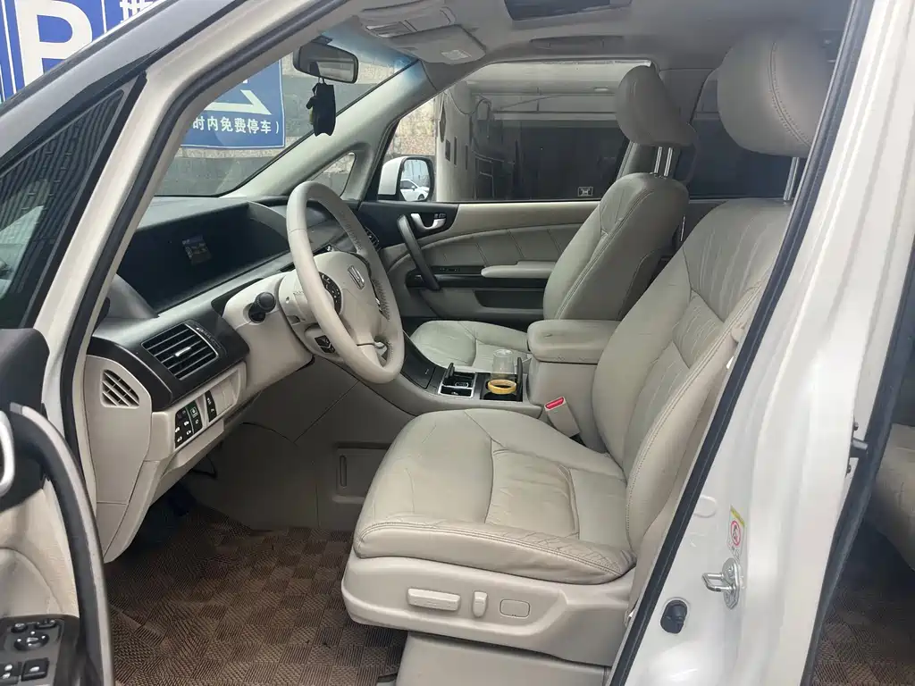 Honda Elysion 2015 2.4L VTi-S Luxury