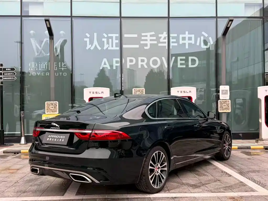 Jaguar XFL — миниатюра 5