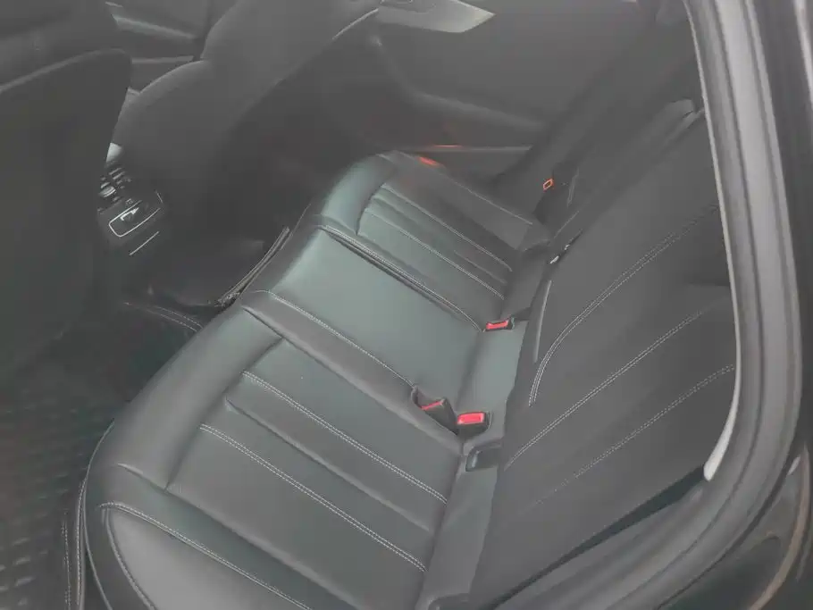 Audi A4L — миниатюра 11