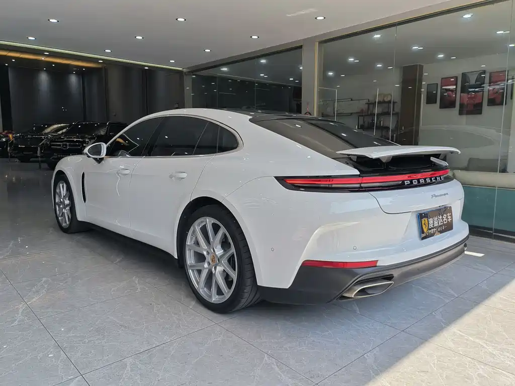 Porsche Panamera — миниатюра 19