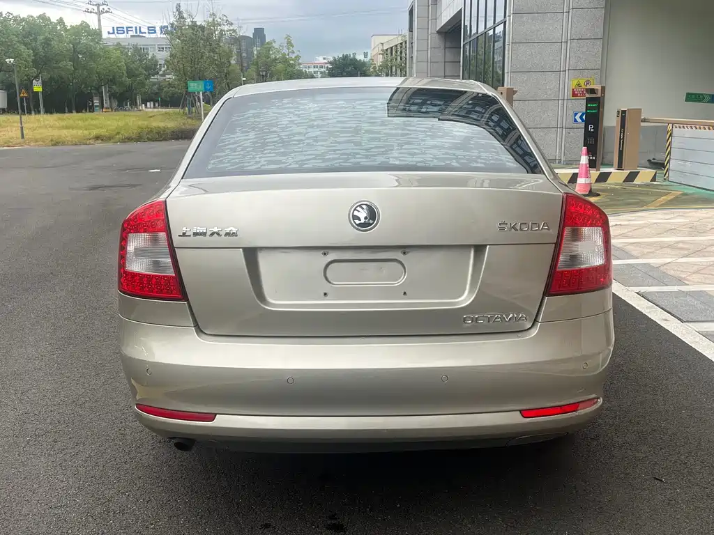 Skoda Octavia — миниатюра 5