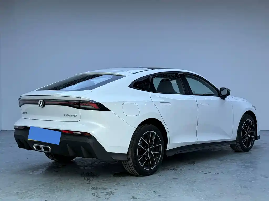 CHANGAN UNI V SMART IDD