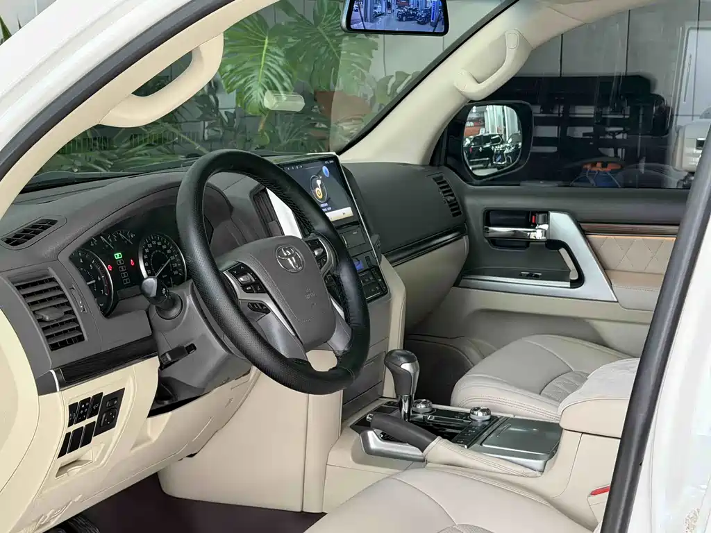 Toyota Land Cruiser — миниатюра 4