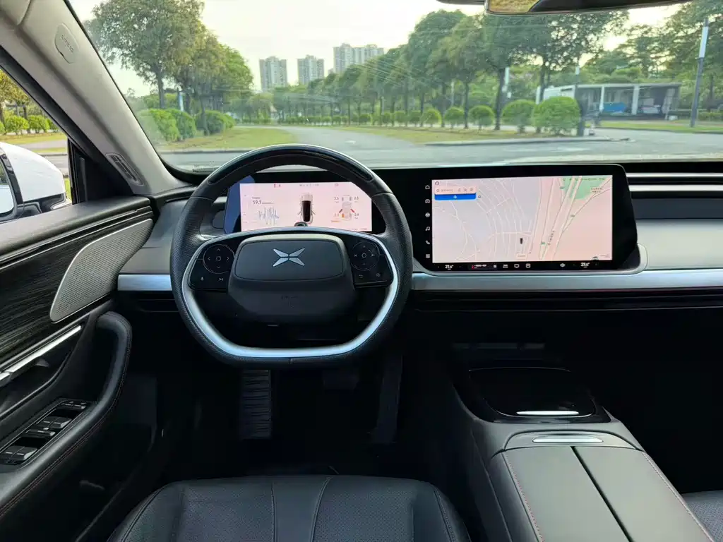 XPeng P7 — миниатюра 6