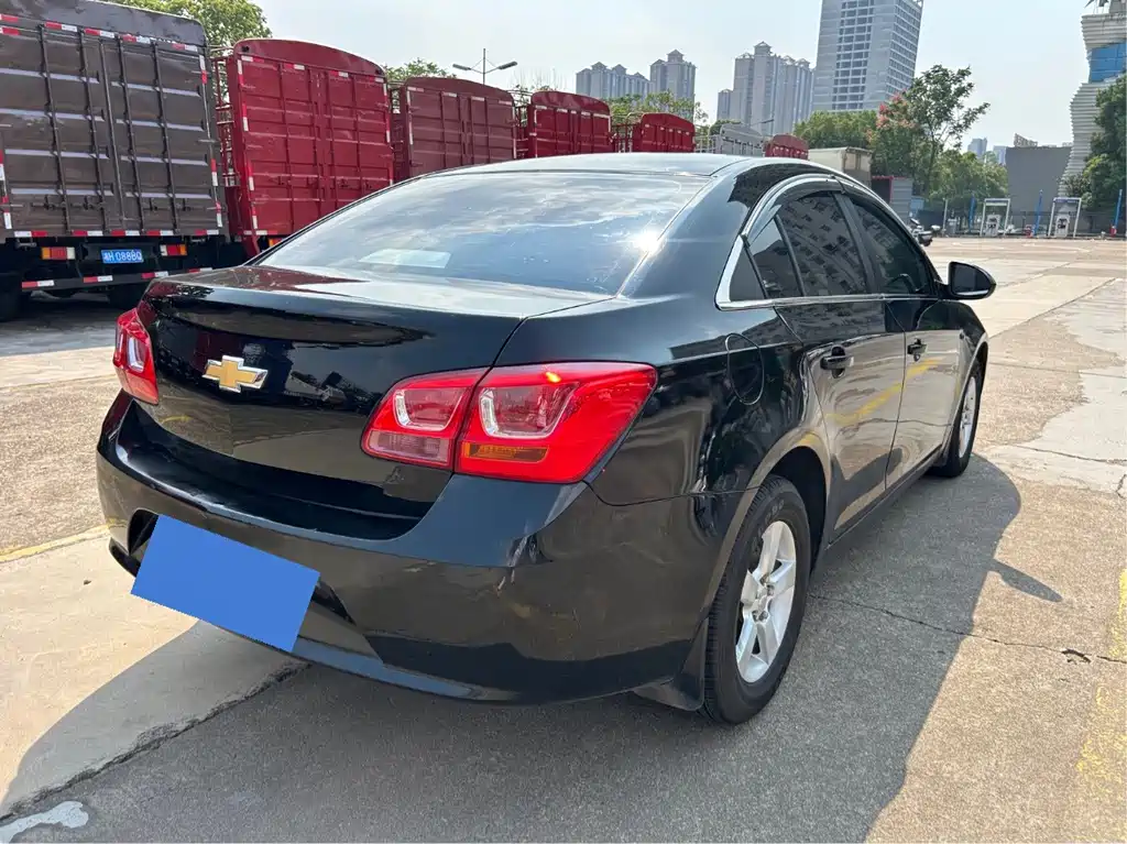 Chevrolet Cruze — миниатюра 4
