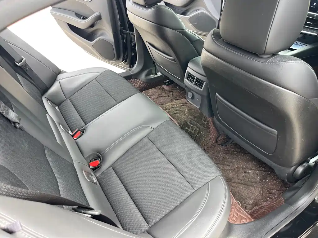 Cadillac CT5 — миниатюра 12