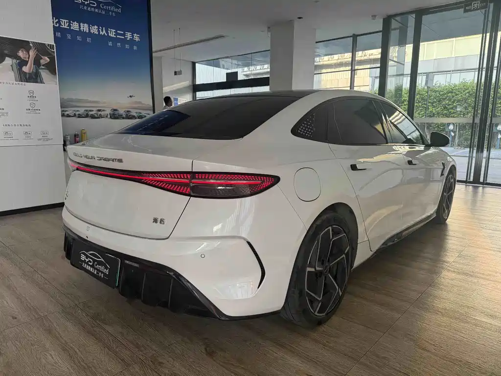 BYD Seal — миниатюра 8