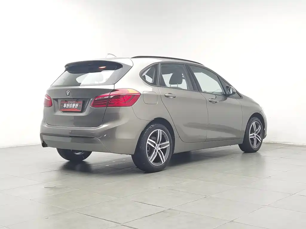BMW 2 Series Active Tourer — миниатюра 2