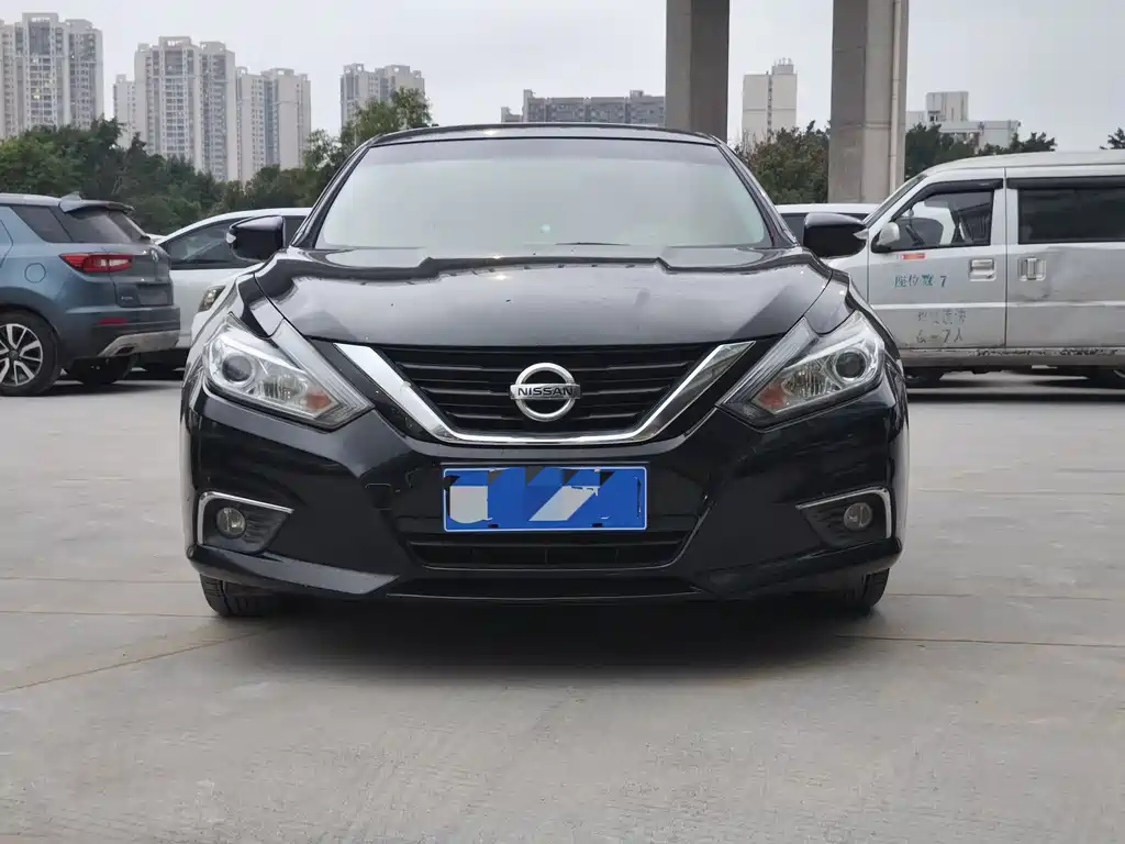 NISSAN TEANA