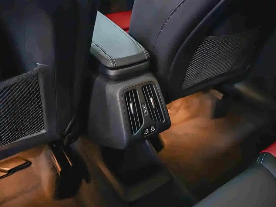 BMW X2 (Import) — миниатюра 15