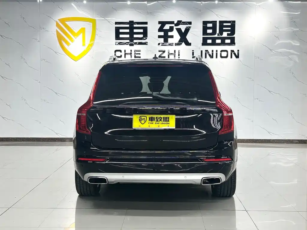 Volvo XC90 2015 T6 7 мест