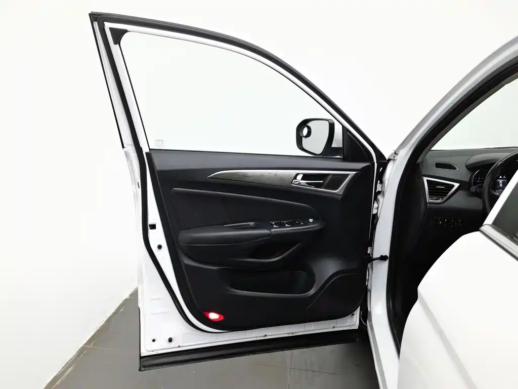 Changan CS75 — миниатюра 8