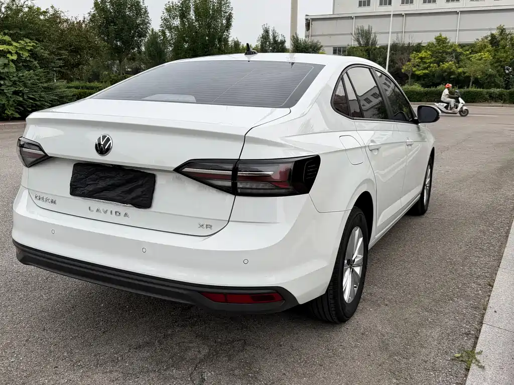 Volkswagen Lavida — миниатюра 13