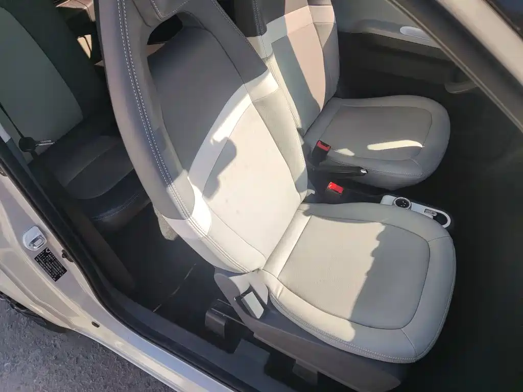 Wuling MINIEV — миниатюра 25