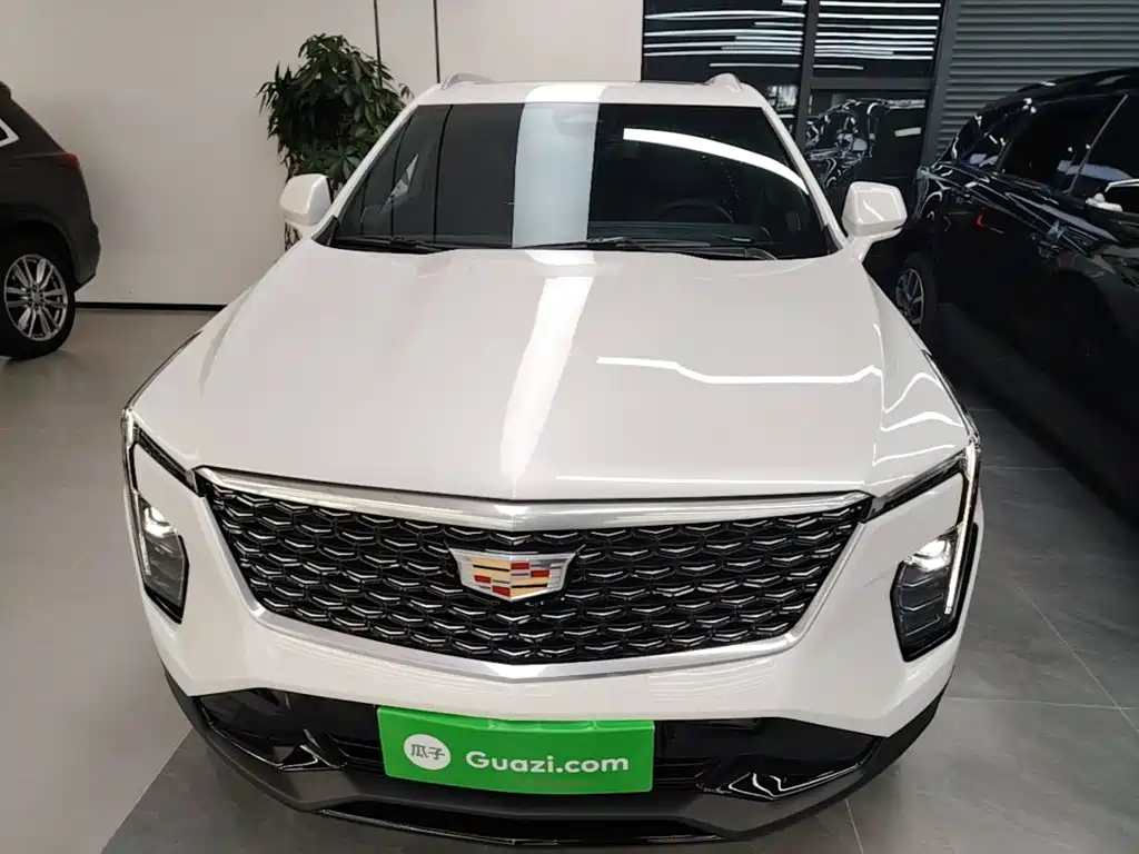 Cadillac XT4 — миниатюра 3