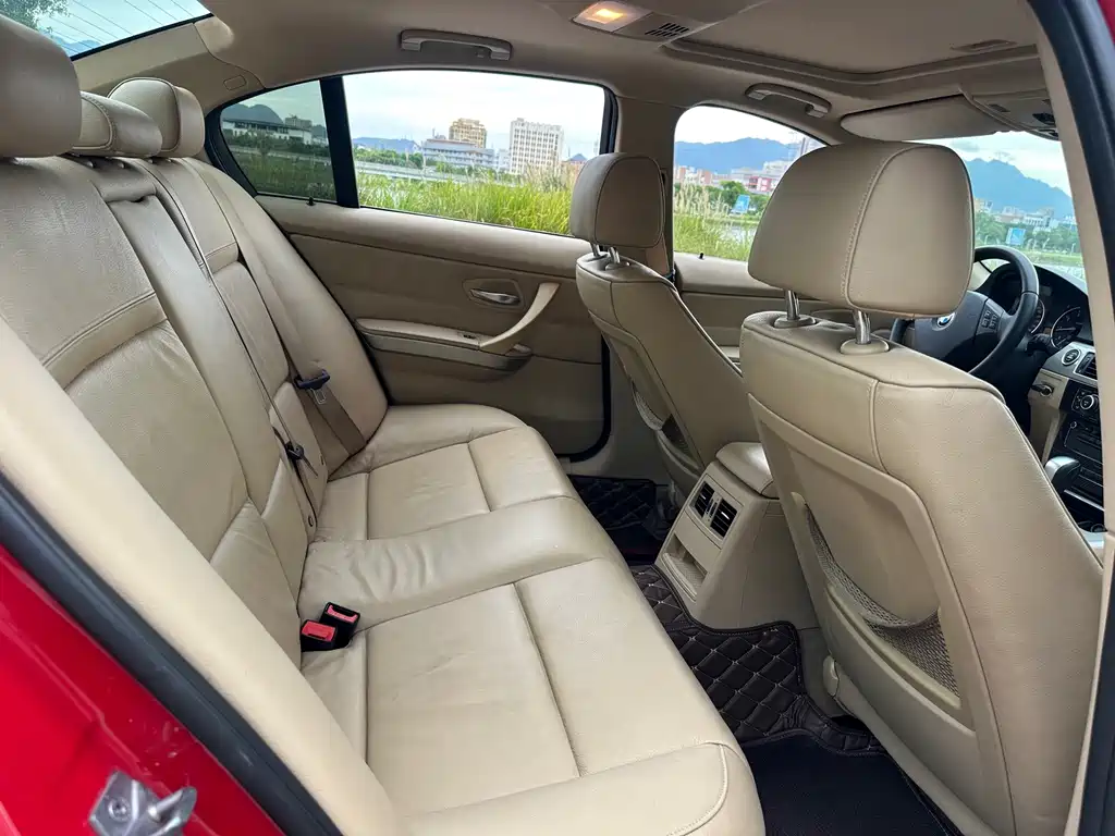 BMW 3 Series — миниатюра 14