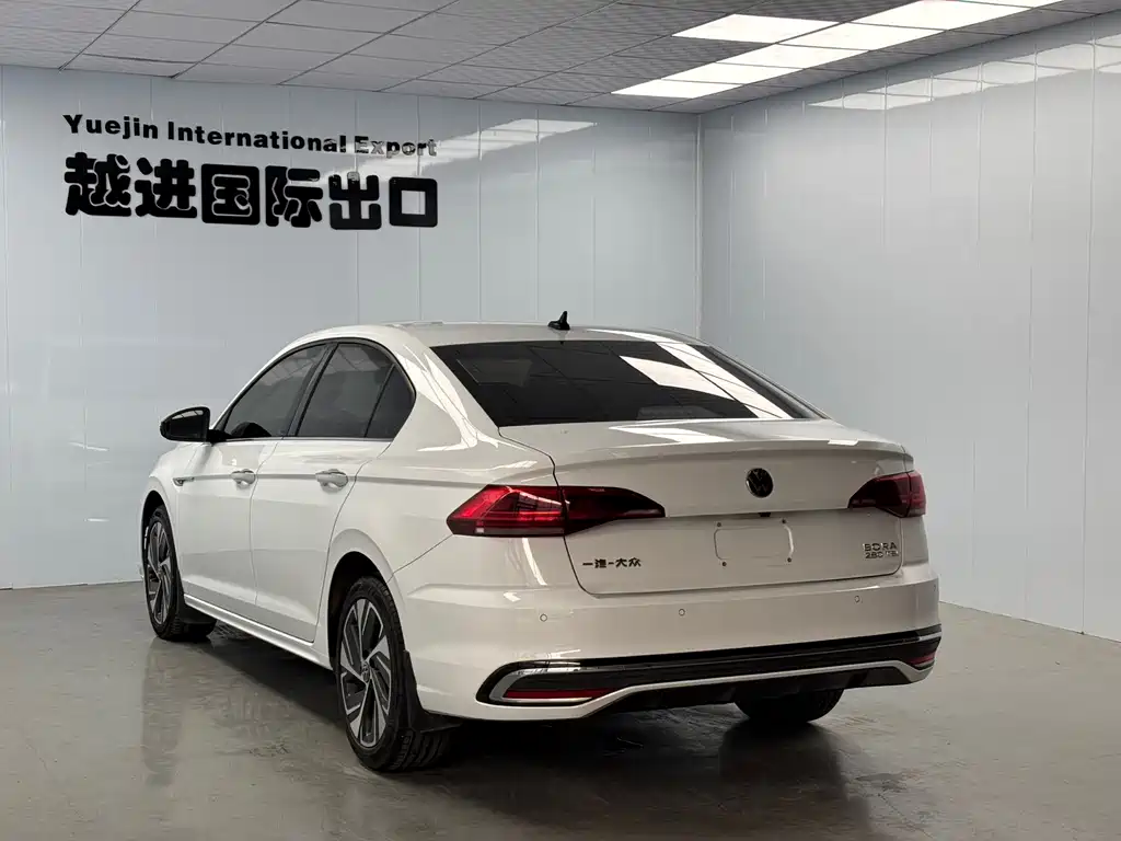 Volkswagen Bora — миниатюра 8