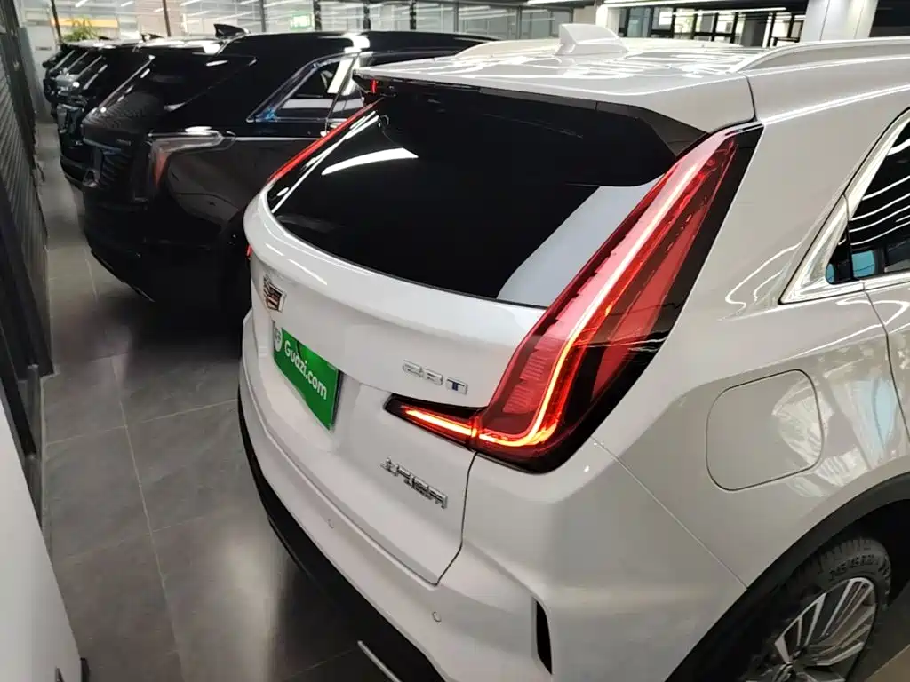Cadillac XT4 — миниатюра 6