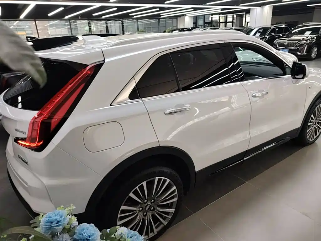 Cadillac XT4 — миниатюра 7