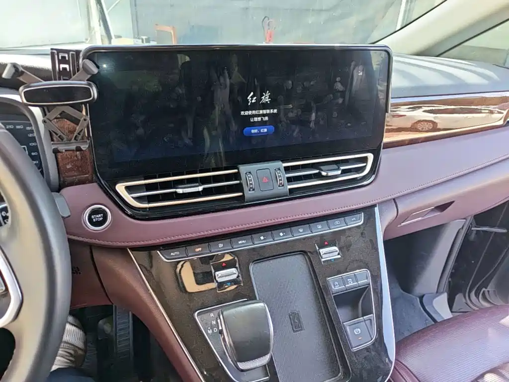 Hongqi Hongqi HQ9 — миниатюра 13