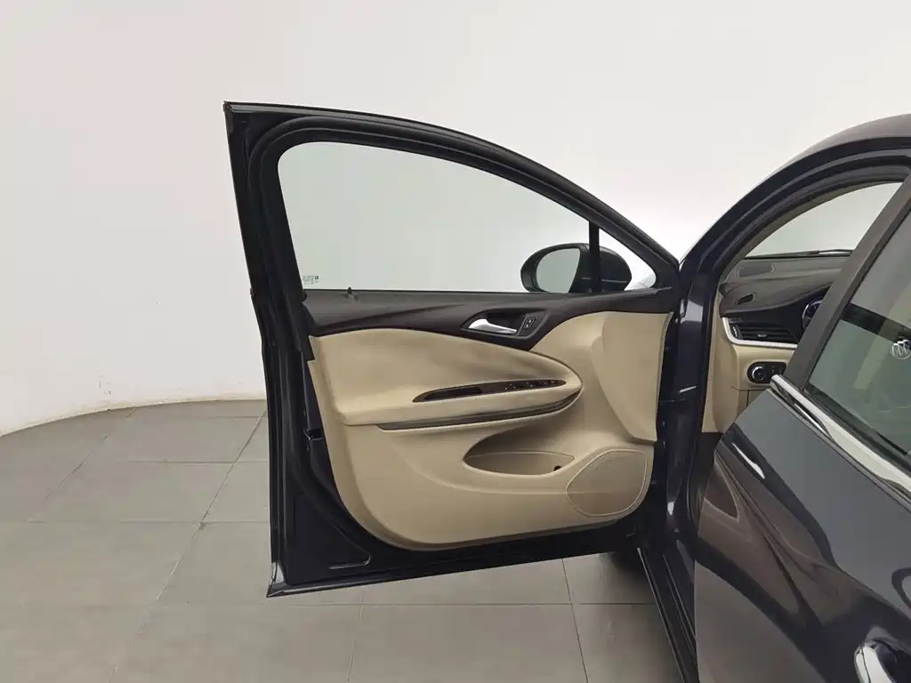 Buick Verano — миниатюра 8