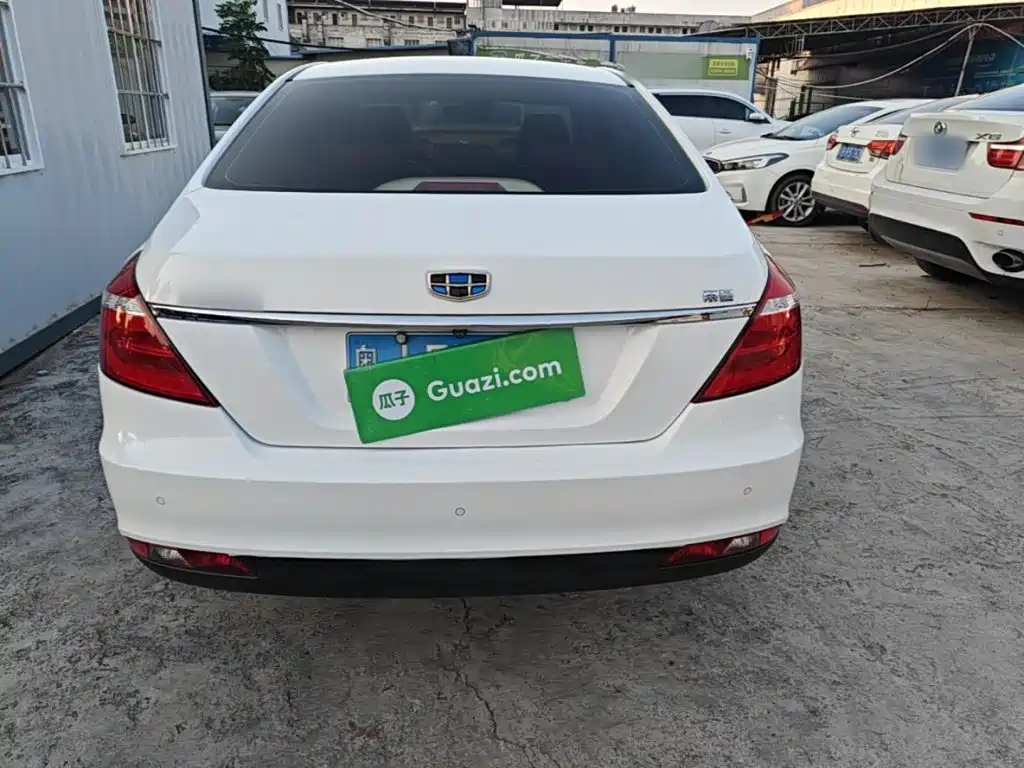 Geely Emgrand — миниатюра 6