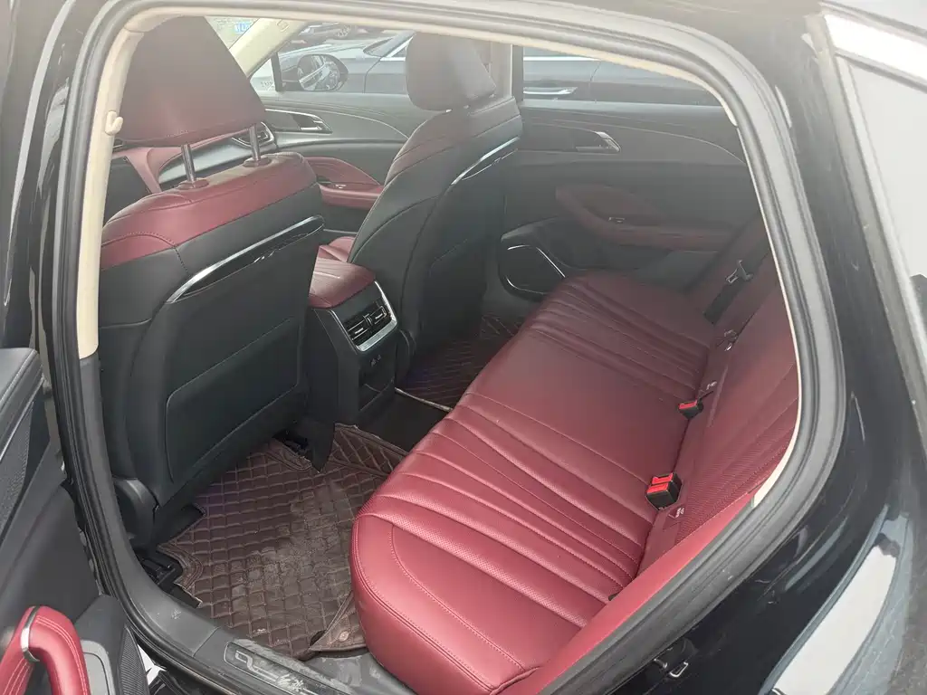 Hongqi Hongqi H5 — миниатюра 12