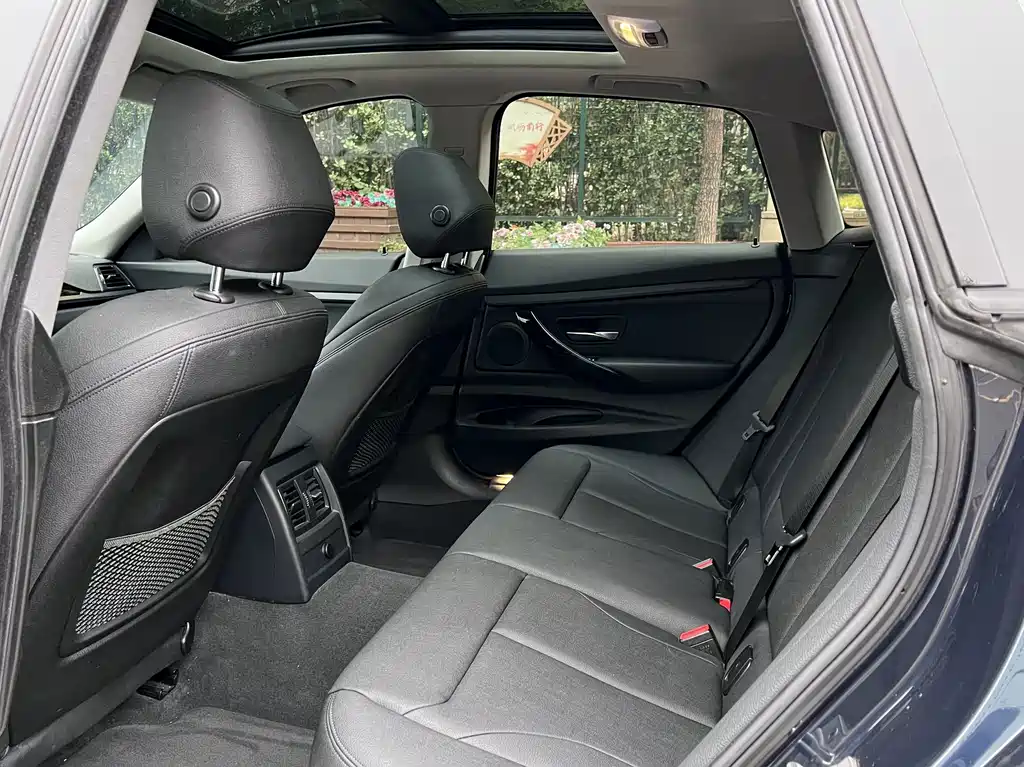 BMW 3 Series GT — миниатюра 7