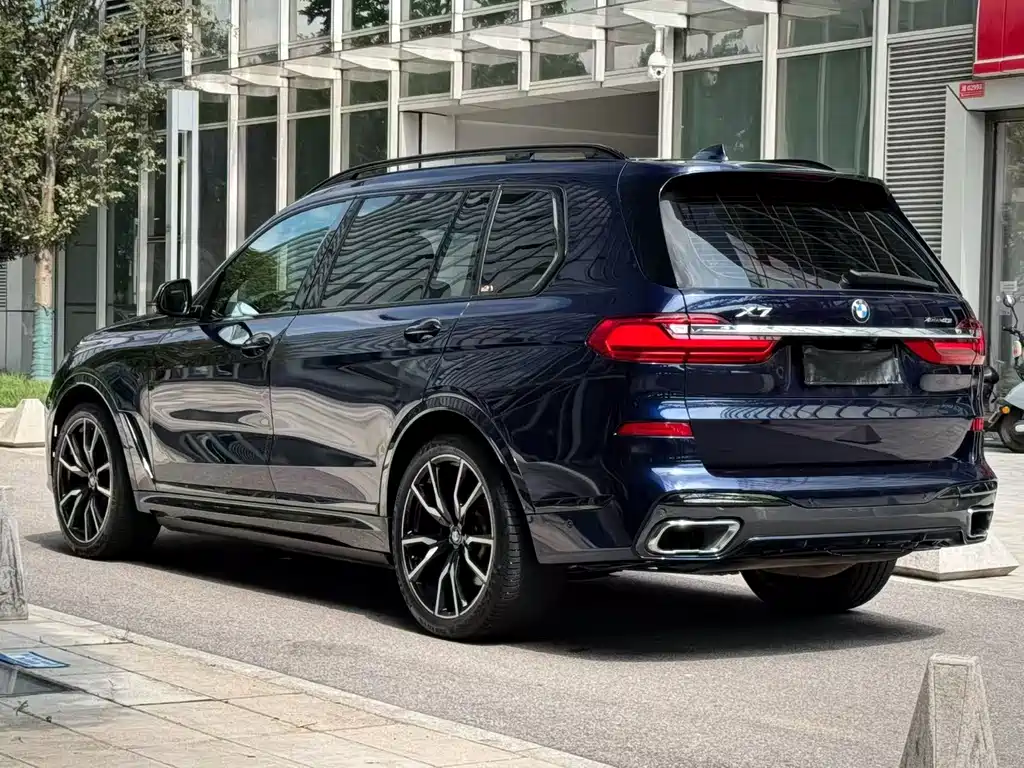 BMW X7 — миниатюра 9