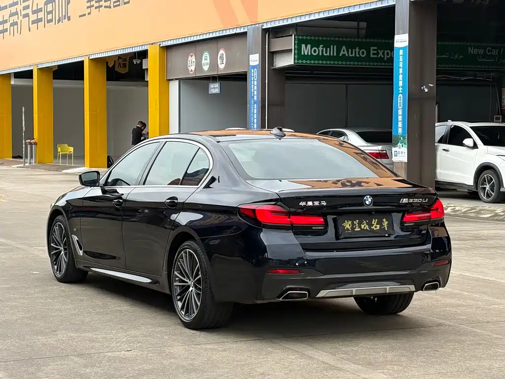 BMW 5 Series — миниатюра 20