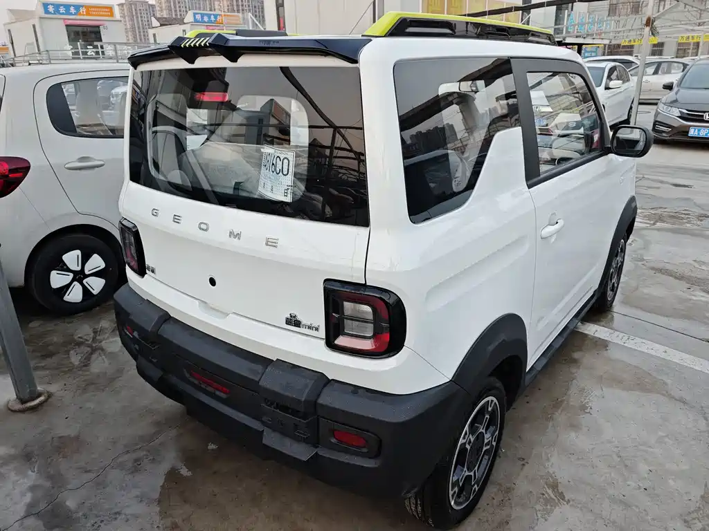 GEELY GALAXY PANDA