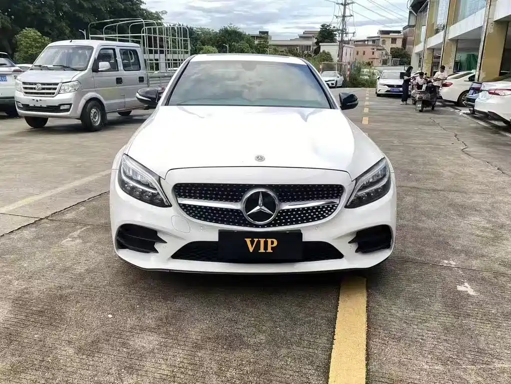 Mercedes-Benz C-Class — миниатюра 3