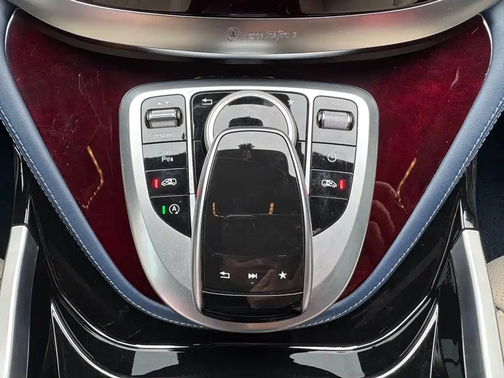 MERCEDES-BENZ V CLASS