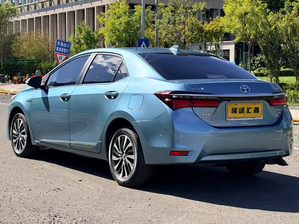 Toyota Corolla — миниатюра 7