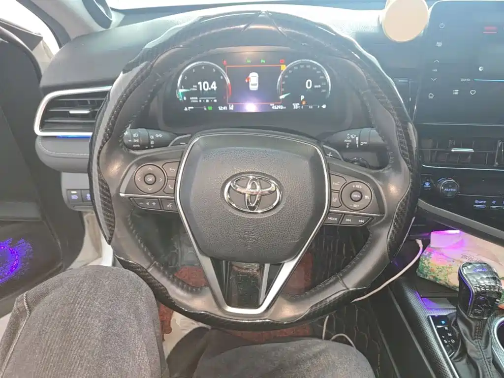 Toyota Camry — миниатюра 7