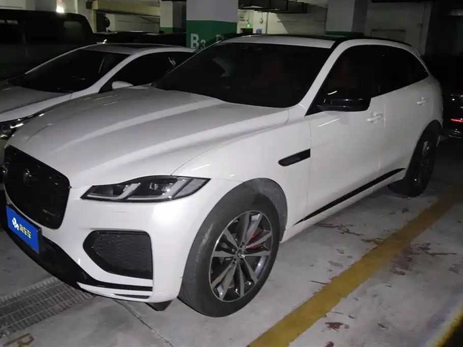 Jaguar F-PACE 2024