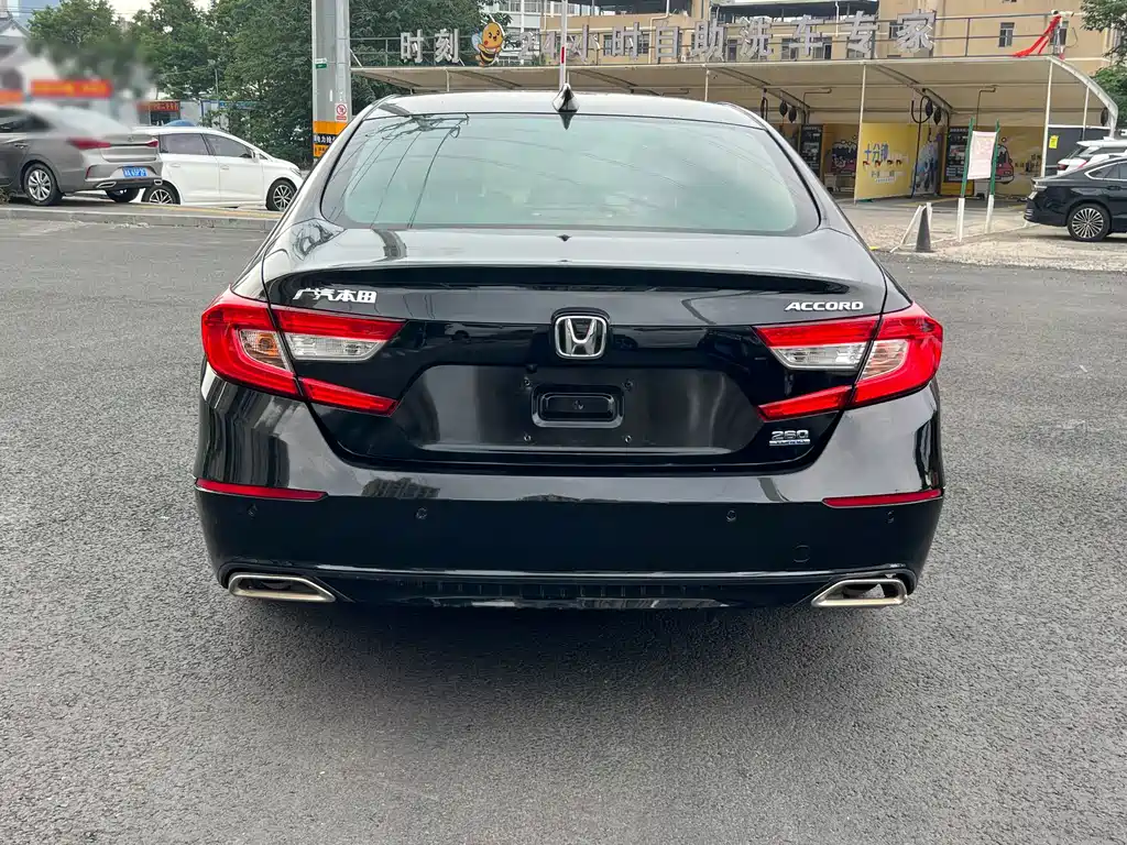 Honda Accord — миниатюра 6