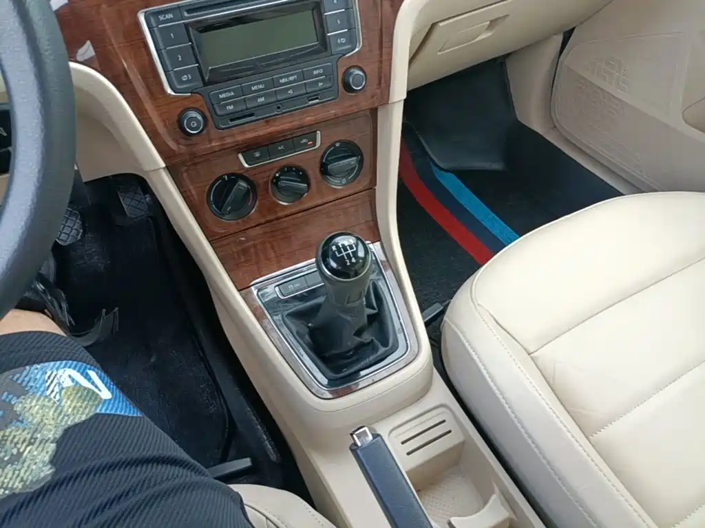 Volkswagen Lavida — миниатюра 14